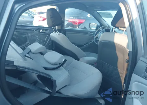 2016 Hyundai Accent Se z USA, uszkodzony, nr VIN KMHCT4AE8GU147364